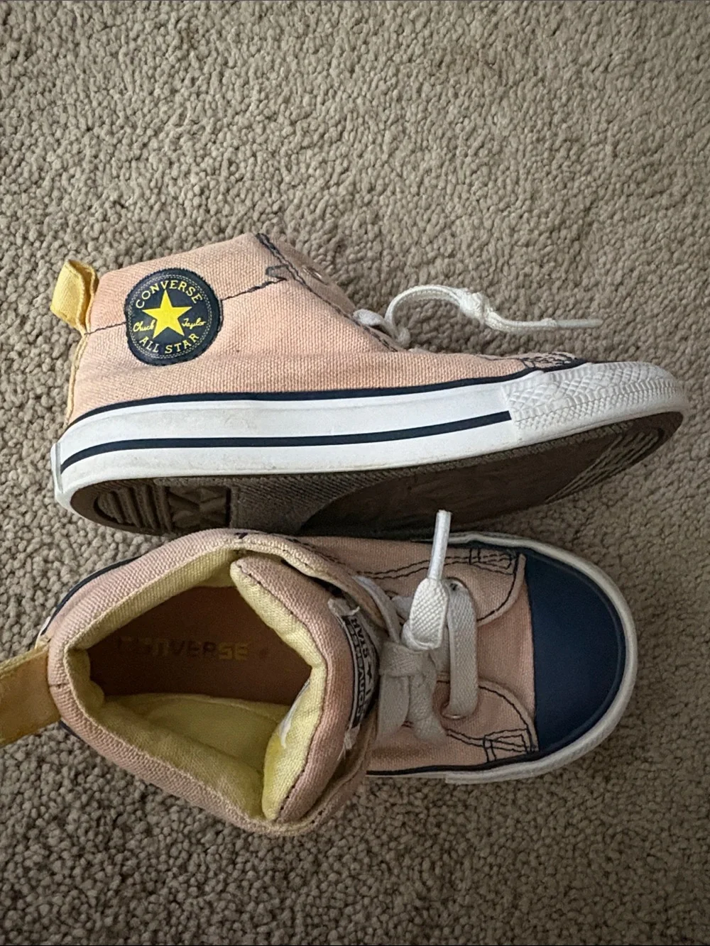 Converse peach canvas